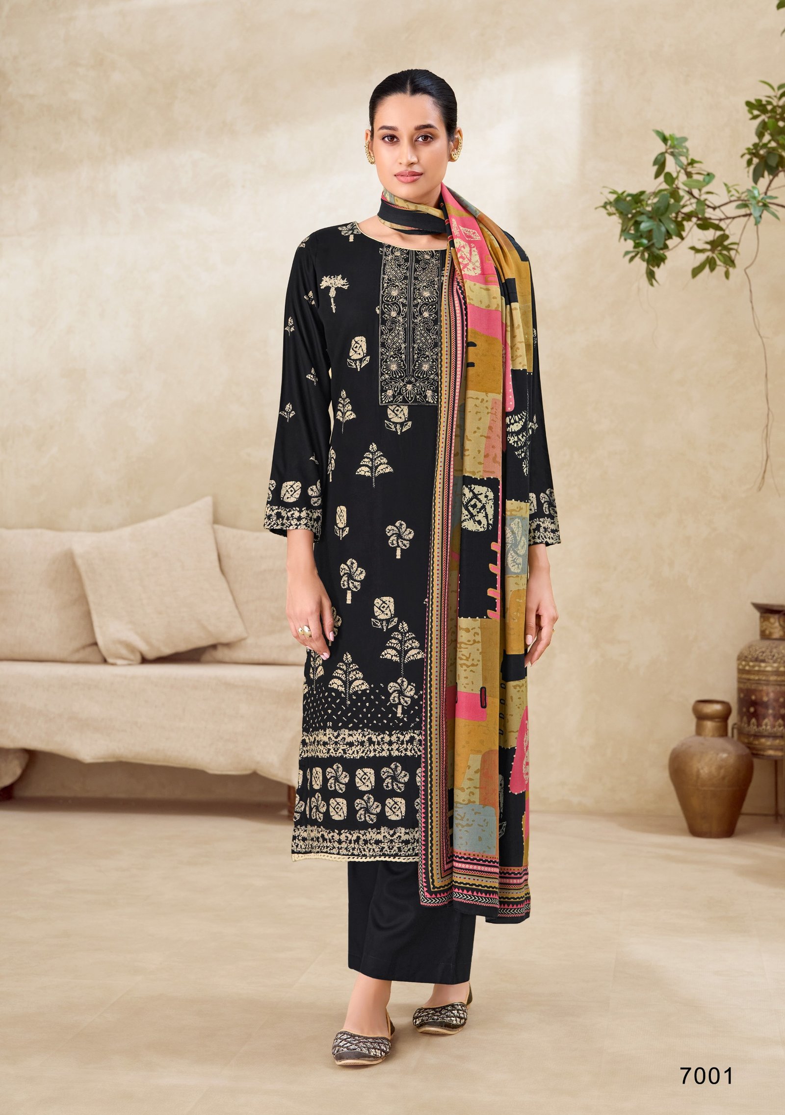 AAFIYA VP (winter Collection) - Image 4